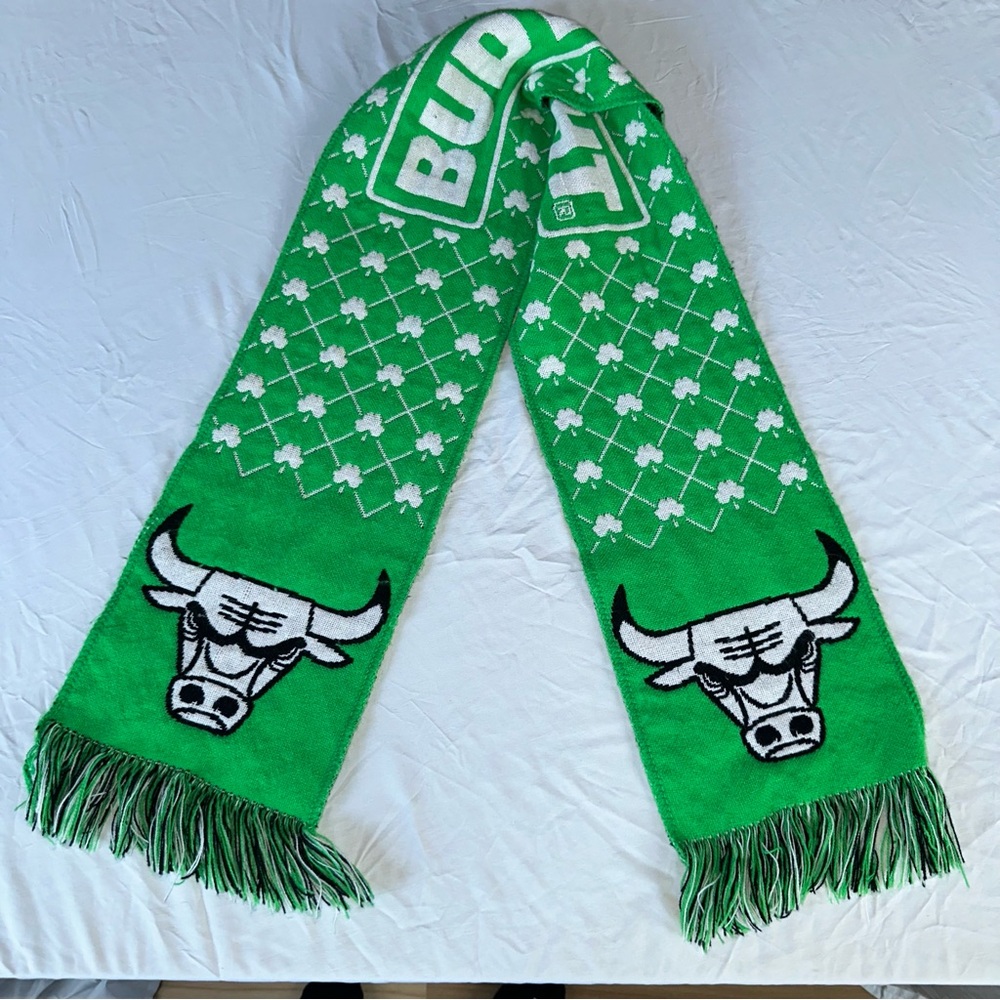 NBA Chicago Bulls St. Patrick’s Day Bud Light Scarf Green WhiteBlack Argyle Knit